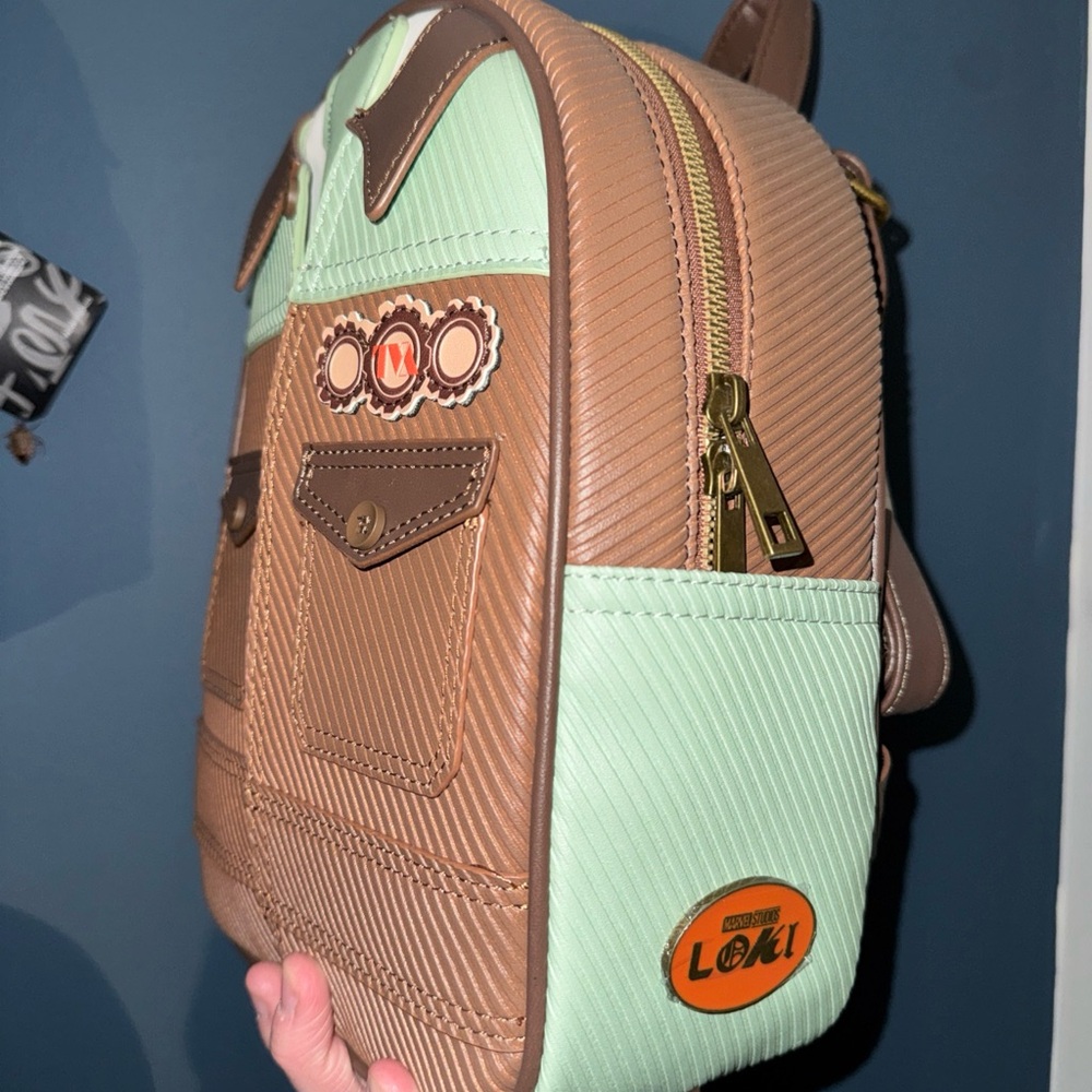 Loki Backpack - Picture 2 of 3
